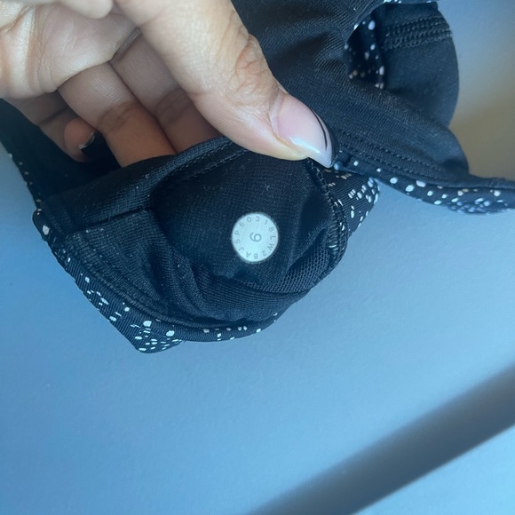 Lululemon Sports Bra sz:6 - Picture 4 of 6